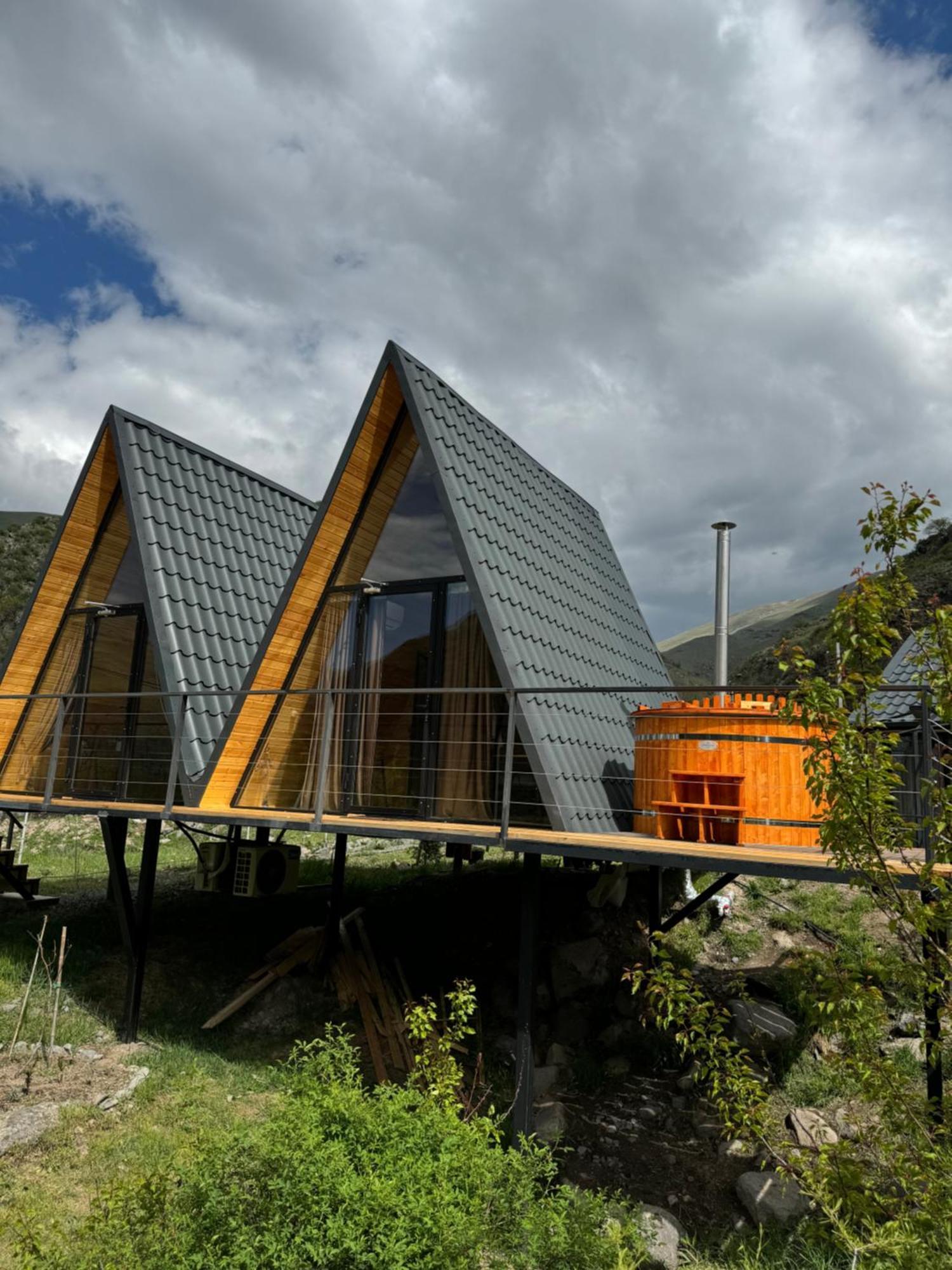 Vardzia Glamping Eksteriør bilde